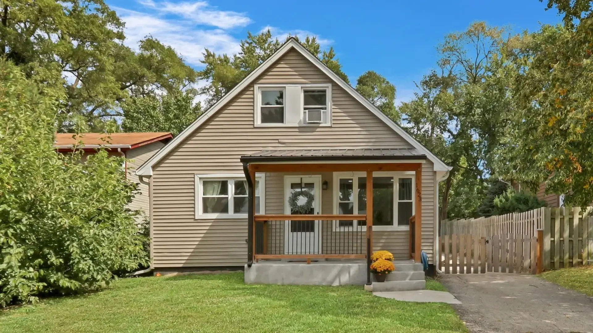 residential outdoor patio hero
